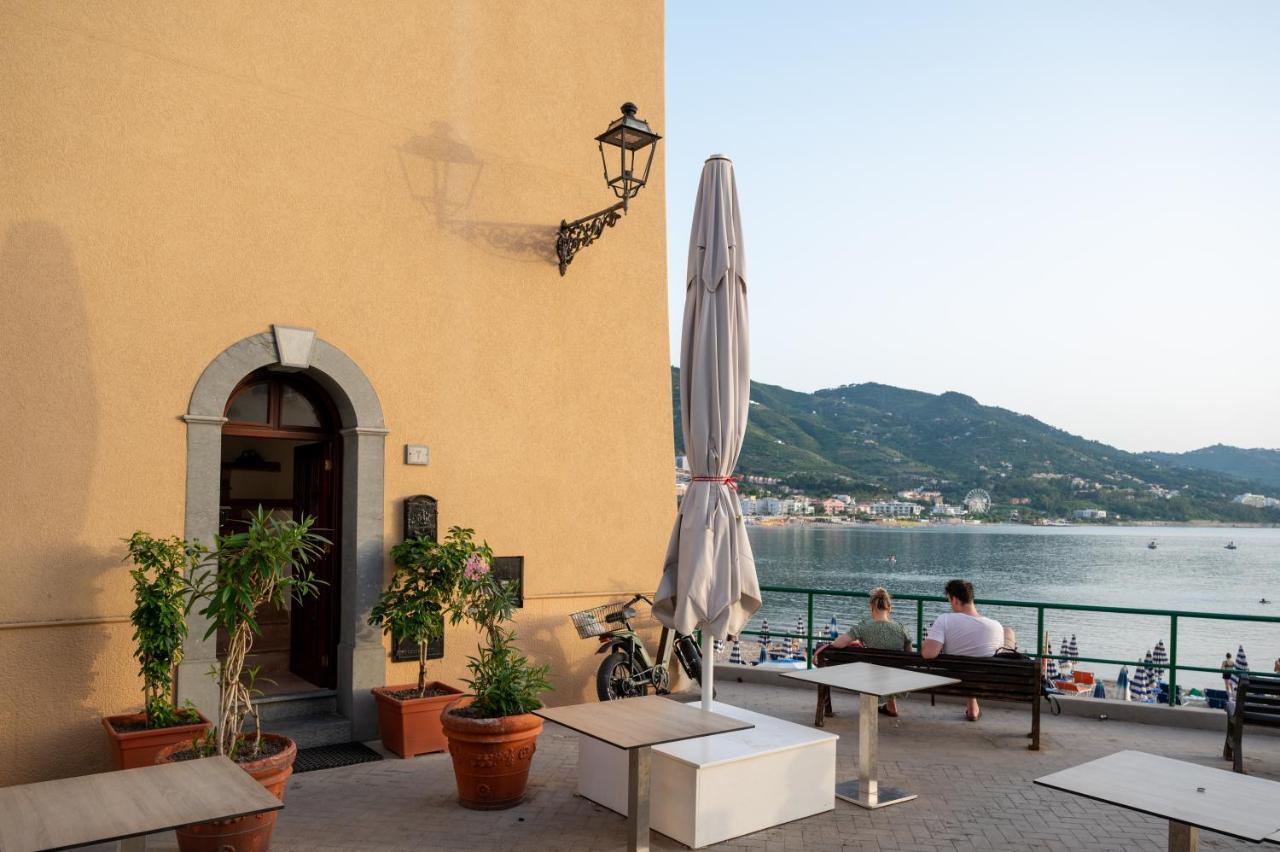 Casa Vacanze Tramonto Alla Marina Cefalú Exterior foto