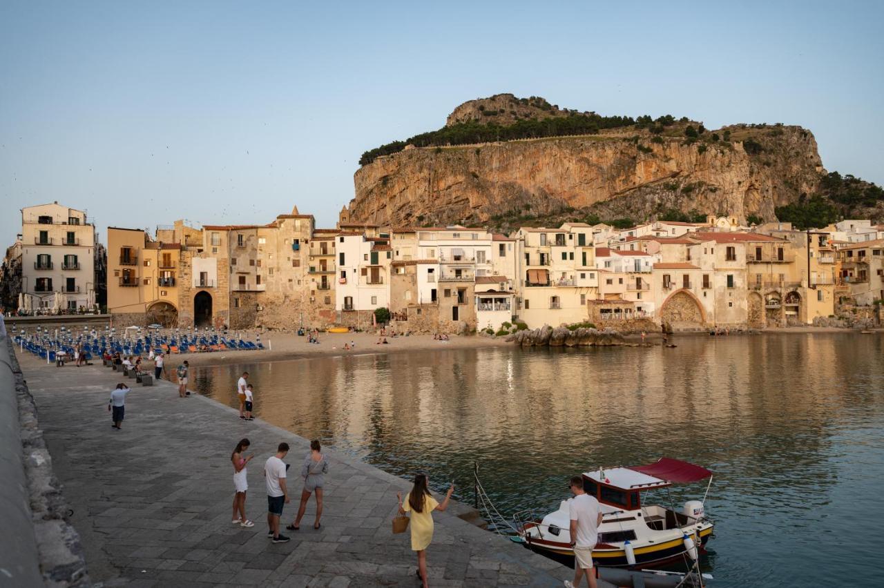 Casa Vacanze Tramonto Alla Marina Cefalú Exterior foto