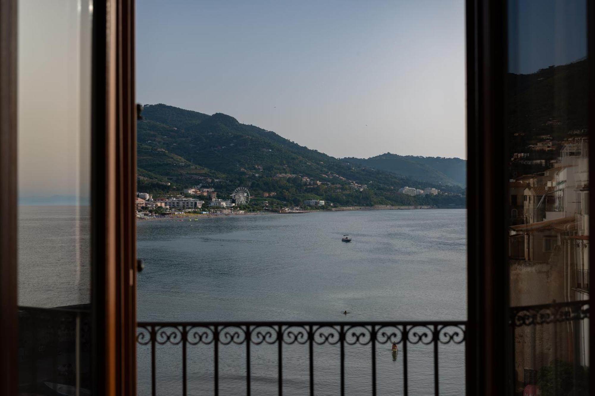 Casa Vacanze Tramonto Alla Marina Cefalú Exterior foto
