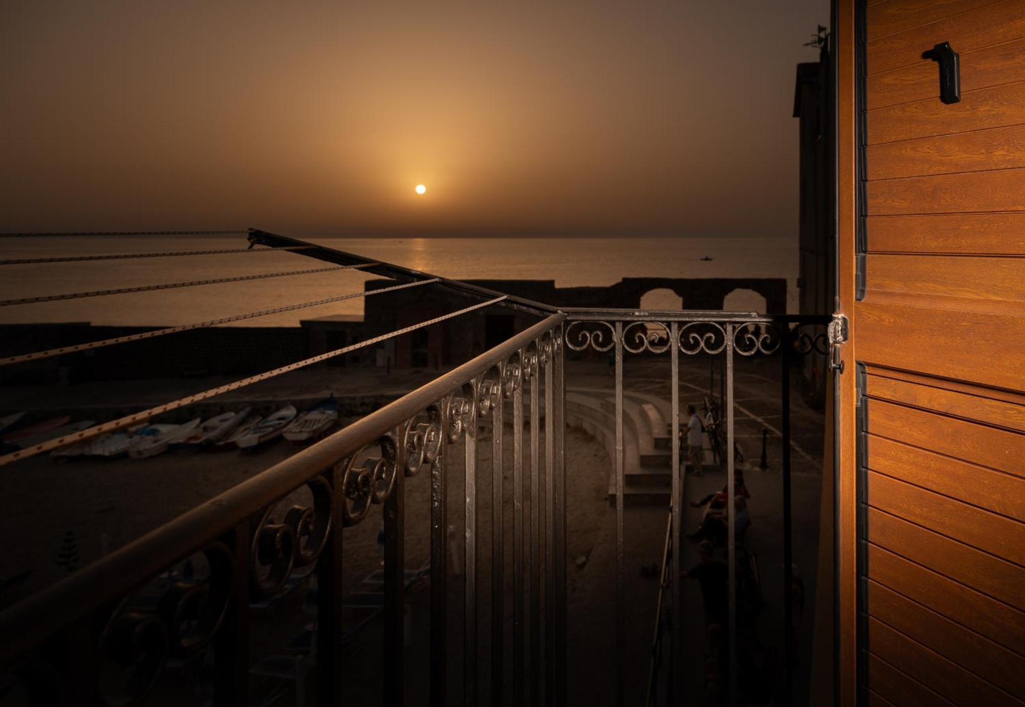 Casa Vacanze Tramonto Alla Marina Cefalú Exterior foto