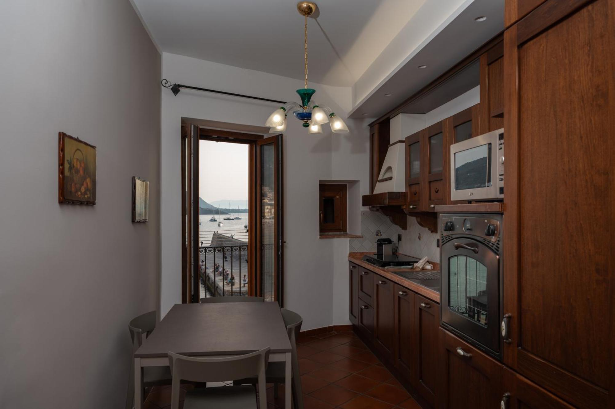 Casa Vacanze Tramonto Alla Marina Cefalú Exterior foto