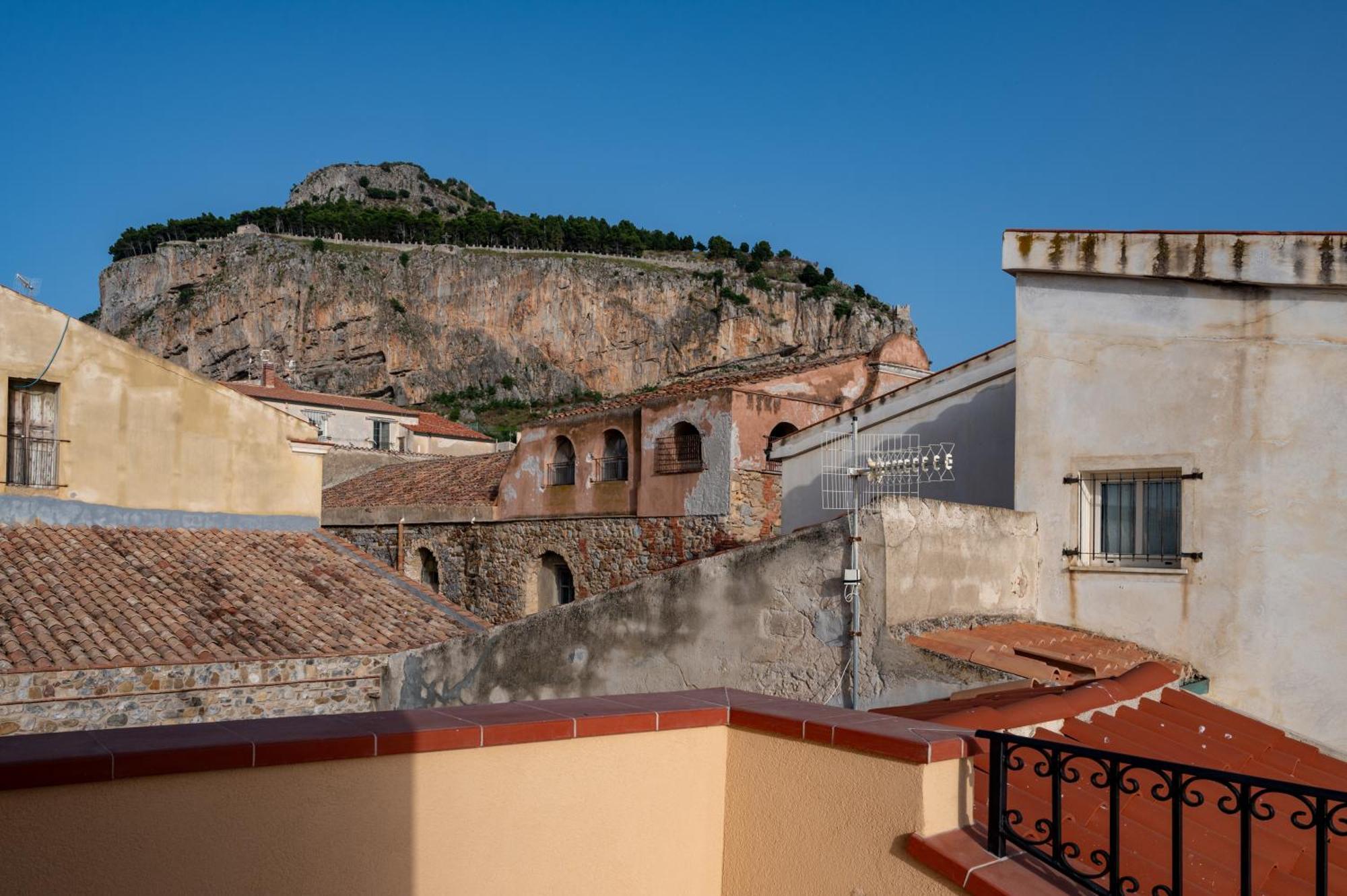 Casa Vacanze Tramonto Alla Marina Cefalú Exterior foto